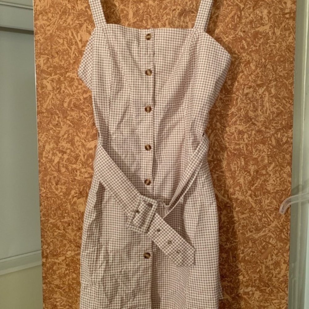 NEW white and tan plaid, button down, belted dress